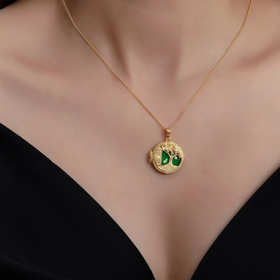 Past and Future Necklace