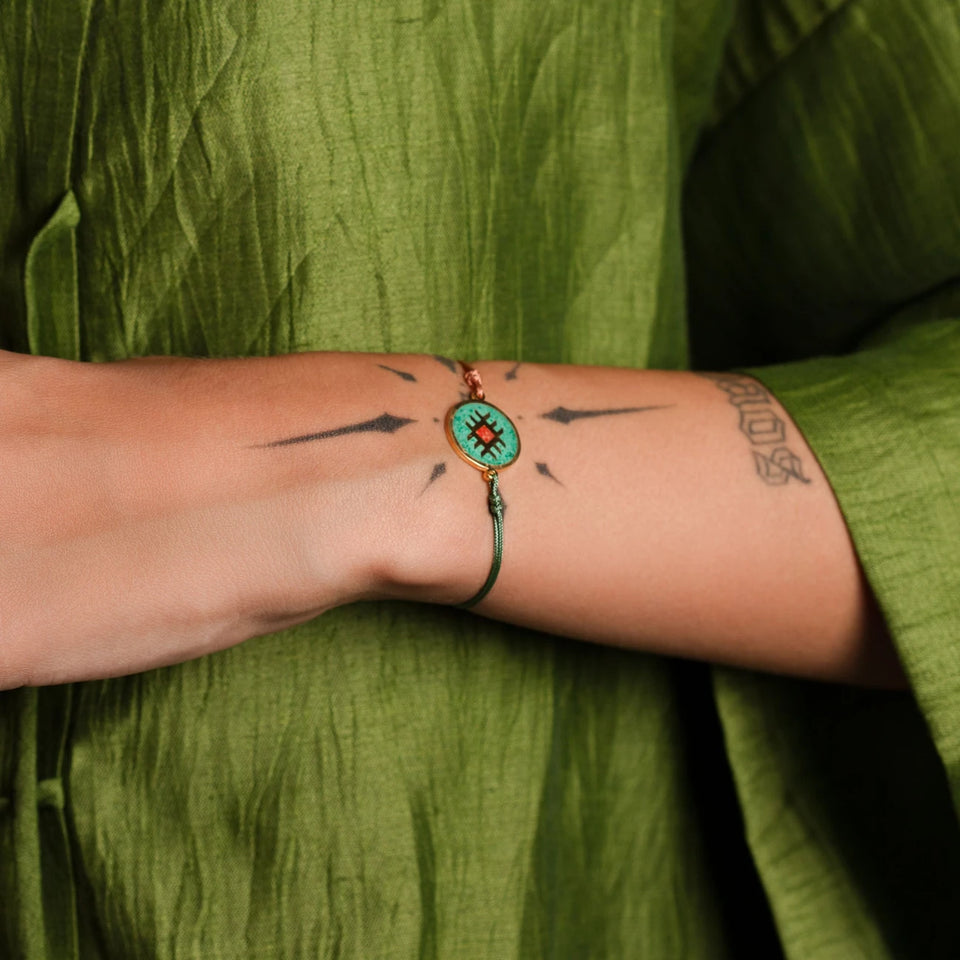 Cockle Bracelet